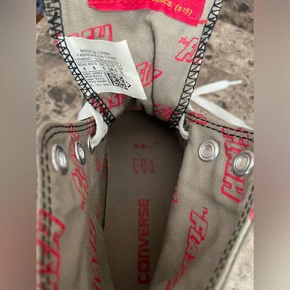 Converse Chuck Taylor All Star DC Comics THE FLASH Shoes Womens Sz 6 Mens Sz 4 - Picture 5 of 5